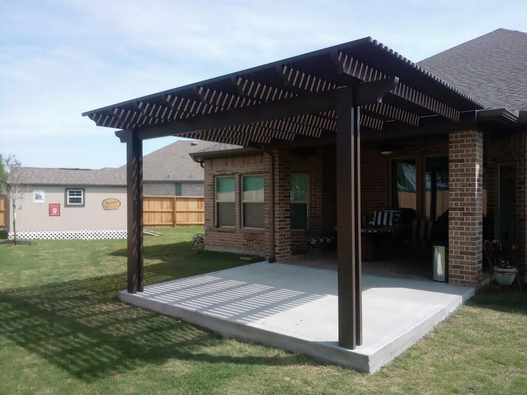 Aluminum pergola in Fulshear TX