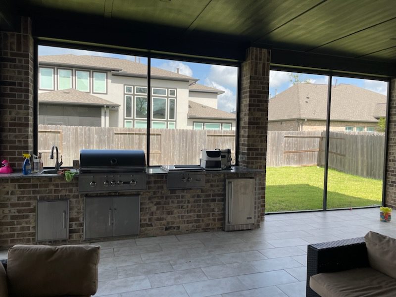 Screen enclosed patio in Fulshear TX